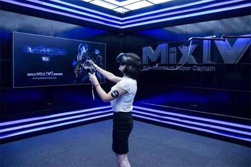 以VR虚拟现实为基础的虚拟游戏将是未来游戏行发展的方向